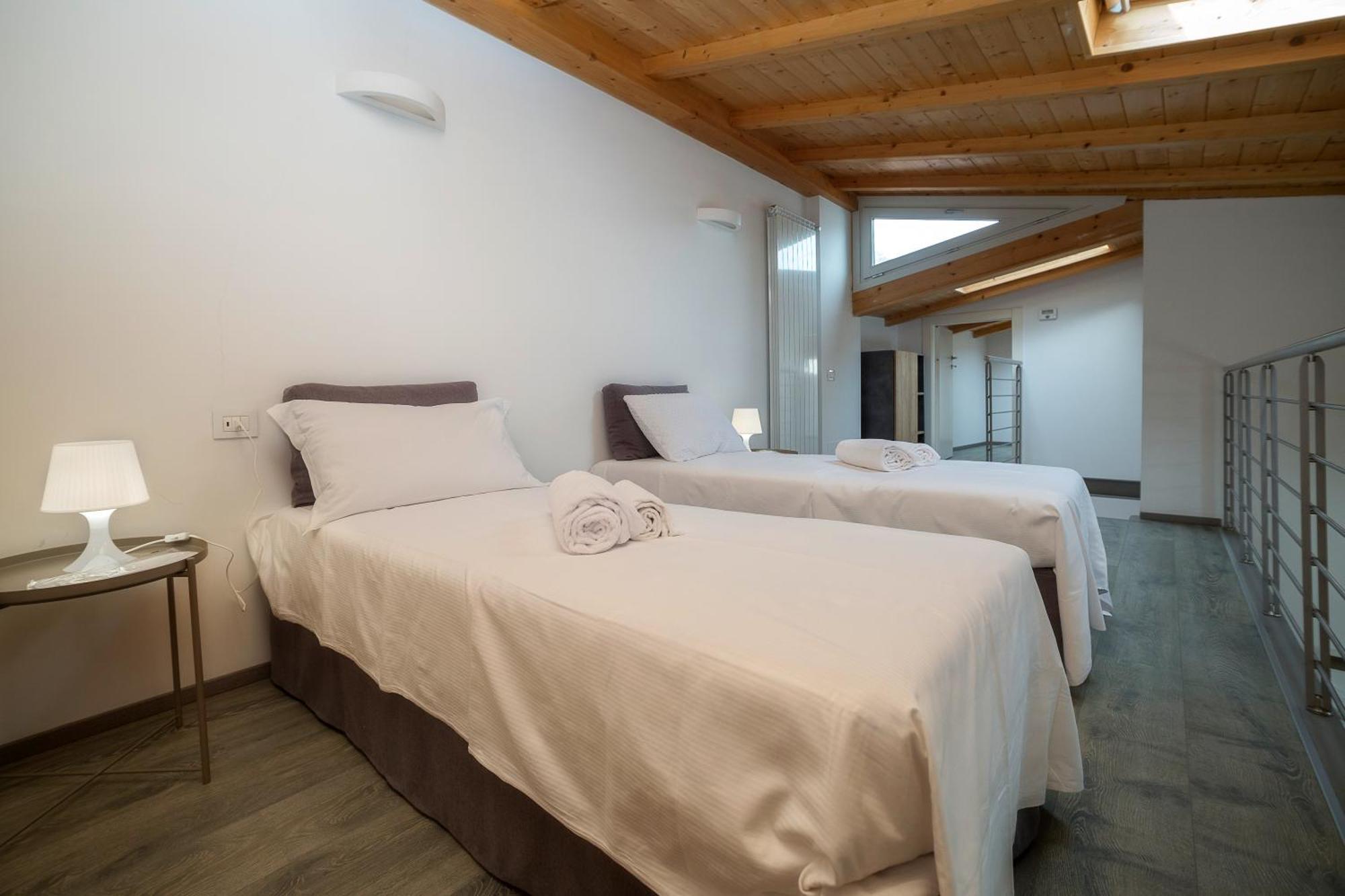 Lakefront Home Residenza Il Gallo In Riva Al Lago 피소그네 외부 사진